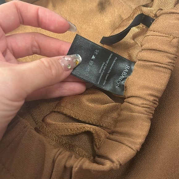 (SOLD) Aritzia Babaton Dexter Pants Sz S Brown Pumpkin Fabric Made in Japan - Picture 8 of 9